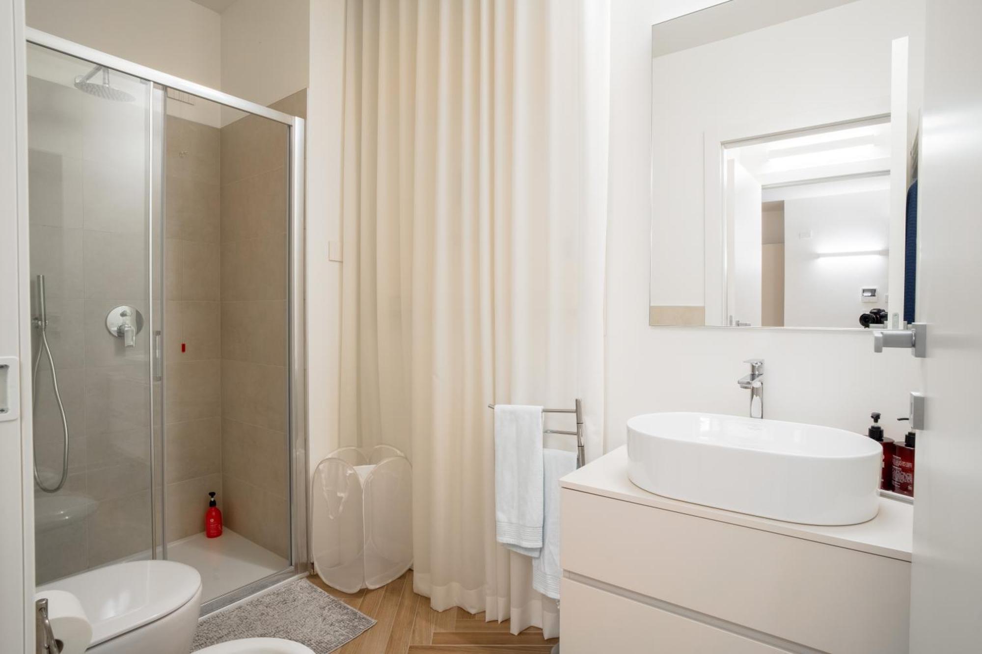 Iseo Lake - Free Wi-Fi And Private Parking Included المظهر الخارجي الصورة